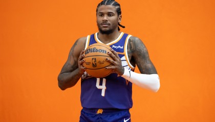 世界杯直播软件官网入口-利刃穿心！杰伦·格林中路突击 连续过掉防守起飞上篮命中