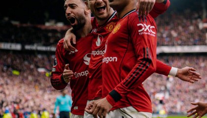 世界杯安装包下载-B费助攻双响独享队史第1人，曼联3-1维拉，卡里克比肩英超3大名帅